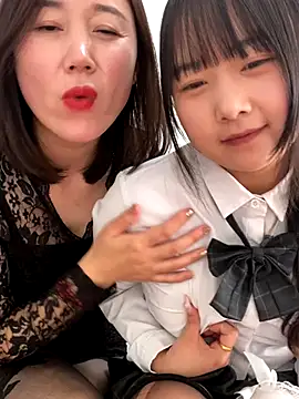 tiantian-26 online show from 10/21/25, 04:24