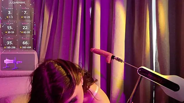 Snapshot of EvaaLane chatting on 10/07/25, 07:16 EvaaLane online show from 10/07/25, 07:16