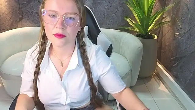 carla tp online show from 10/09/25, 07:56