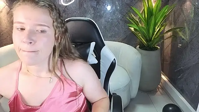 carla tp online show from 10/23/25, 12:37