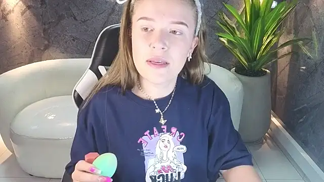 carla tp online show from 11/01/25, 12:51