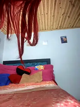 NICOLLE  12 online show from 11/06/25, 03:40