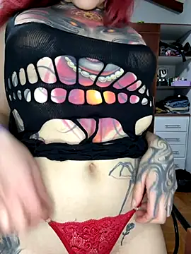 Snapshot of SelenaRouge1 chatting on 11/20/25, 04:01 SelenaRouge1 online show from 11/20/25, 04:01