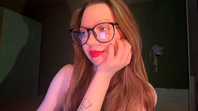 EmiIyKitty online show from 11/01/25, 07:49