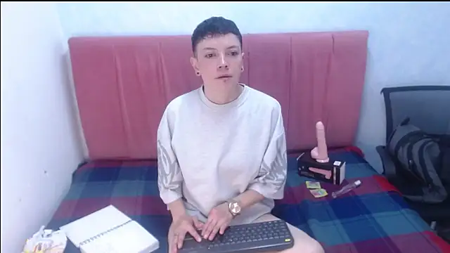 alexmadisoncm101 online show from 11/11/25, 07:14