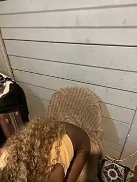 Snapshot of gingergirl67_ chatting on 10/23/25, 09:35 gingergirl67 online show from 10/23/25, 09:35