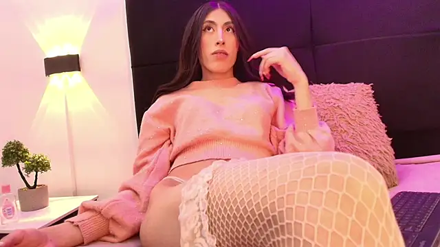 Snapshot of Allison_Evans_ chatting on 10/23/25, 12:48 Allison Evans online show from 10/23/25, 12:48