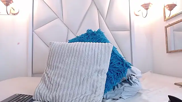 Samiwilliams online show from 10/21/25, 07:25