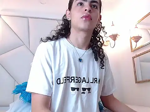 Samiwilliams online show from 11/01/25, 04:09