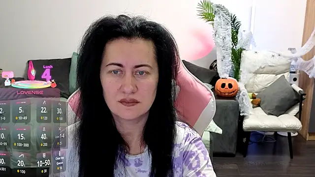 monnica vibe  online show from 10/21/25, 09:43