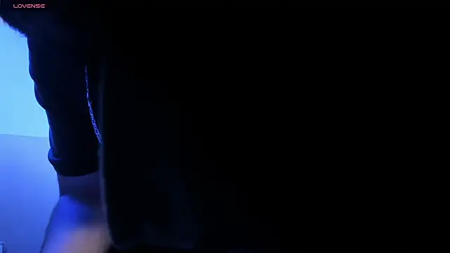 VynnyBlacke  online show from 10/17/25, 09:39