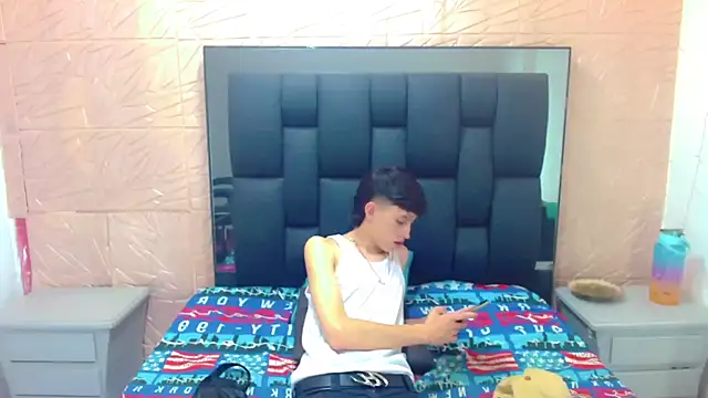 thaigo twink38 online show from 10/31/25, 04:02