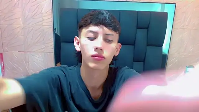 thaigo twink38 online show from 11/11/25, 04:12