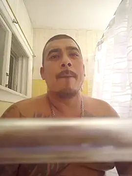 Snapshot of Nativeking32 chatting on 09/30/25, 02:16 Nativeking32 online show from 09/30/25, 02:16