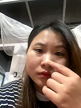 Phuong xx online show from 09/29/25, 08:52