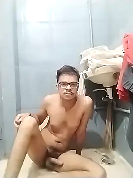 sexybobby13 online show from 10/06/25, 08:45