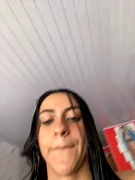 miluwatson online show from 10/15/25, 05:35