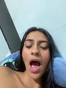 miluwatson online show from 10/18/25, 02:14