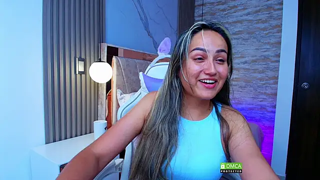 Snapshot of lila_cute1 chatting on 10/22/25, 03:34 lila cute1 online show from 10/22/25, 03:34