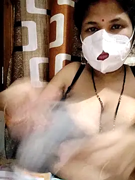 Snapshot of Hot__bhabhi_99 chatting on 10/25/25, 10:12 Hot bhabhi 99 online show from 10/25/25, 10:12