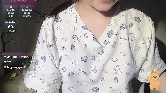 Beebeo00 online show from 10/04/25, 02:37