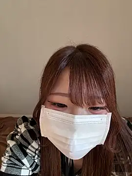 Snapshot of nodoka1111 chatting on 09/28/25, 04:07 nodoka1111 online show from 09/28/25, 04:07