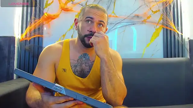 isaac franko online show from 10/21/25, 08:53