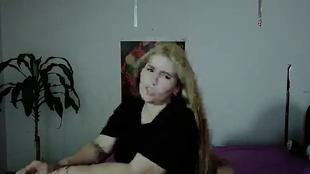 Aisha-Smith69 online show from 11/11/25, 07:47