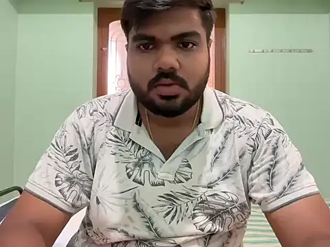 Romeo Sam2 online show from 10/14/25, 05:08