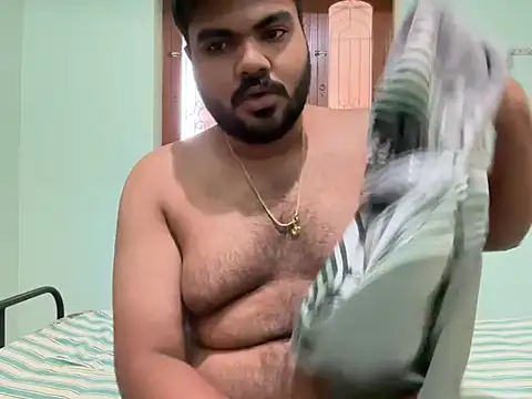 Romeo Sam2 online show from 11/02/25, 09:00