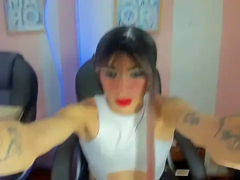 Mila Leon online show from 11/08/25, 01:39