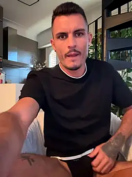 WildFlame2525 online show from 10/06/25, 09:29