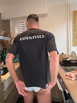 WildFlame2525 online show from 10/09/25, 09:07