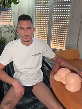 WildFlame2525 online show from 10/10/25, 01:10