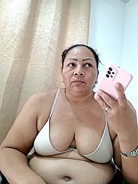 Dirty Candy online show from 11/18/25, 02:21