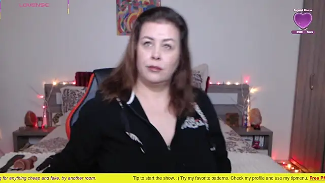 1Felicity1 online show from 11/20/25, 06:02