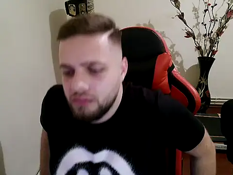 Snapshot of KingAdonisss chatting on 10/06/25, 10:51 KingAdonisss online show from 10/06/25, 10:51