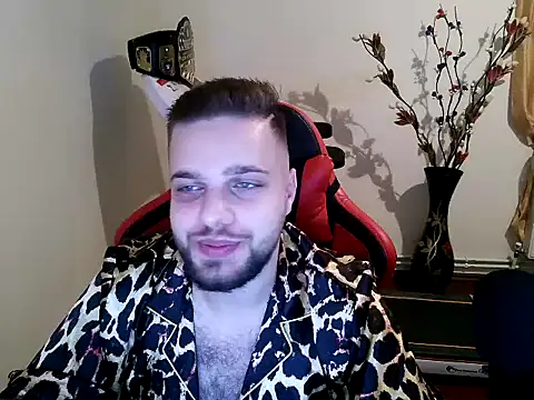 Snapshot of KingAdonisss chatting on 10/07/25, 02:36 KingAdonisss online show from 10/07/25, 02:36