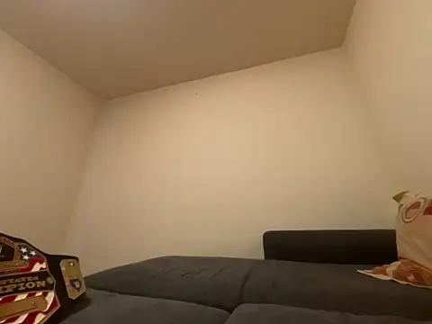 Snapshot of KingAdonisss chatting on 10/10/25, 02:16 KingAdonisss online show from 10/10/25, 02:16