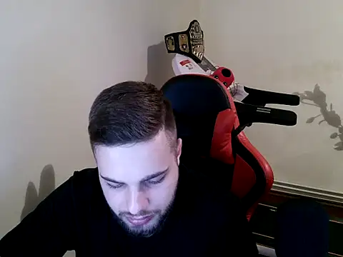 Snapshot of KingAdonisss chatting on 10/13/25, 06:52 KingAdonisss online show from 10/13/25, 06:52