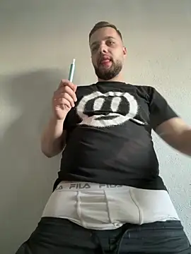 Snapshot of KingAdonisss chatting on 10/20/25, 02:50 KingAdonisss online show from 10/20/25, 02:50