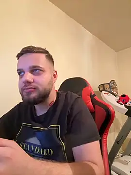 Snapshot of KingAdonisss chatting on 10/22/25, 12:49 KingAdonisss online show from 10/22/25, 12:49