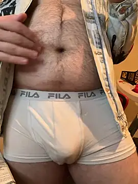 Snapshot of KingAdonisss chatting on 11/16/25, 05:51 KingAdonisss online show from 11/16/25, 05:51