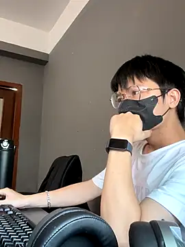 Tuna08k online show from 10/03/25, 07:05