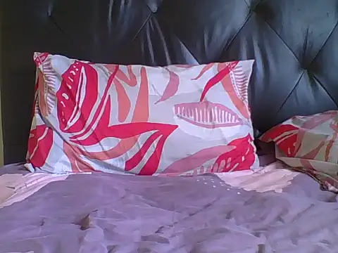 carrie tee online show from 10/27/25, 11:36