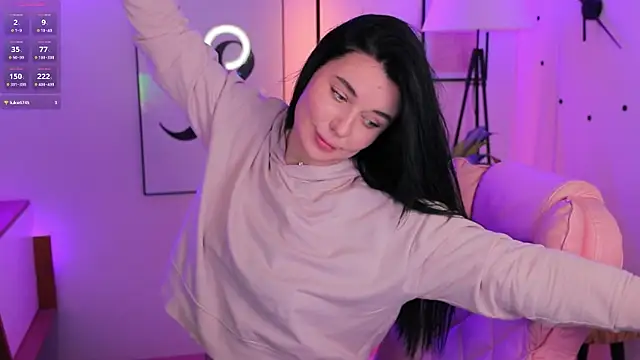 Snapshot of Black___Barbie chatting on 11/11/25, 10:54 Black Barbie online show from 11/11/25, 10:54