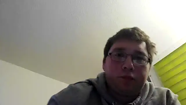 Snapshot of stivi2526 chatting on 10/07/25, 12:41 stivi2526 online show from 10/07/25, 12:41