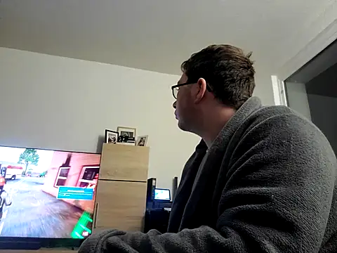 stivi2526 online show from 11/19/25, 10:43