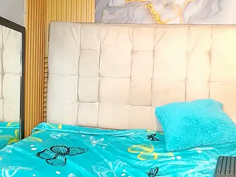 martinasmith303av online show from 10/24/25, 01:18