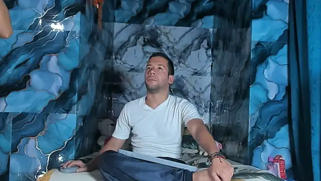 Snapshot of celesteyorucso1 chatting on 10/06/25, 08:50 celesteyorucso1 online show from 10/06/25, 08:50